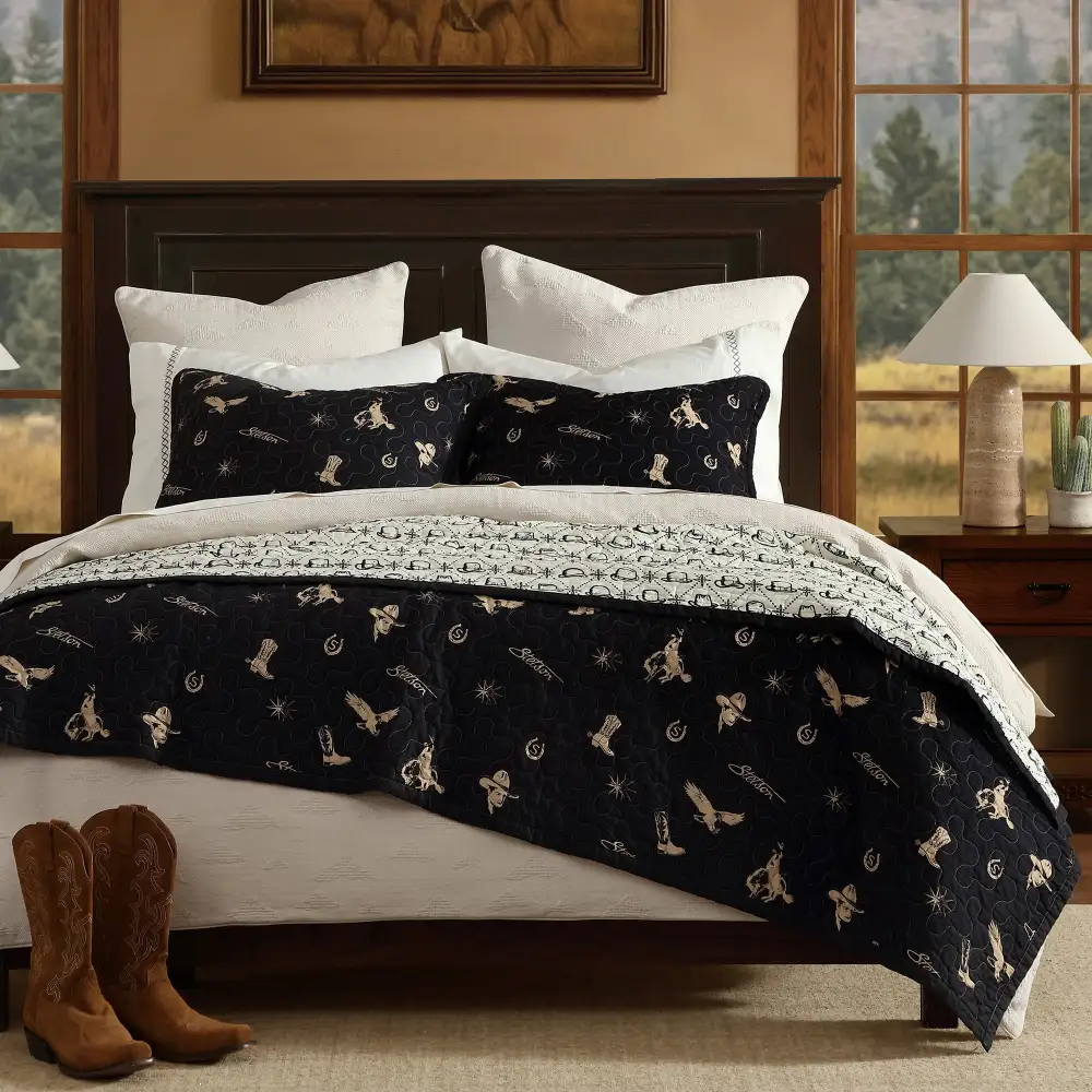 Coordinated Reversible Quilted Quilt Set