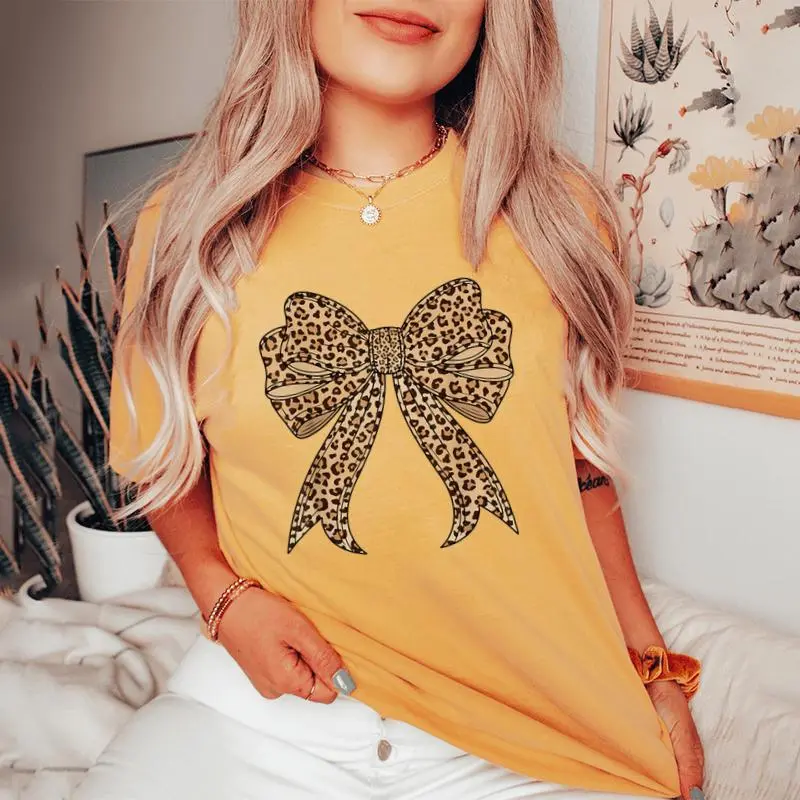 Coquette Bow Leopard For Girls Aesthetic Trendy Girly Women's Oversized Comfort T-Shirt