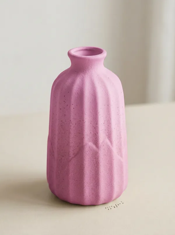 Minimalist Fluted Speckled Ceramic Table Vase