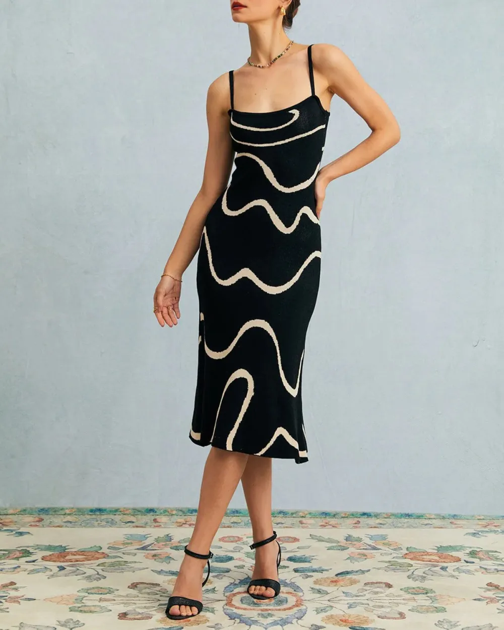 Slim Fit Black And White Dress