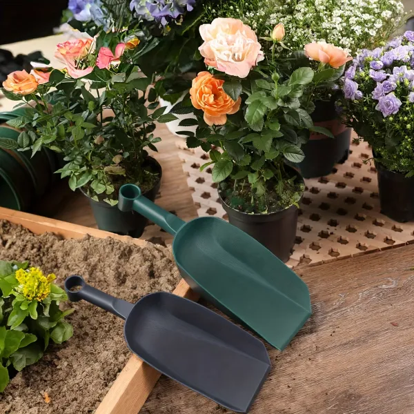 2 Pcs Plastic Garden Scoop Shovel