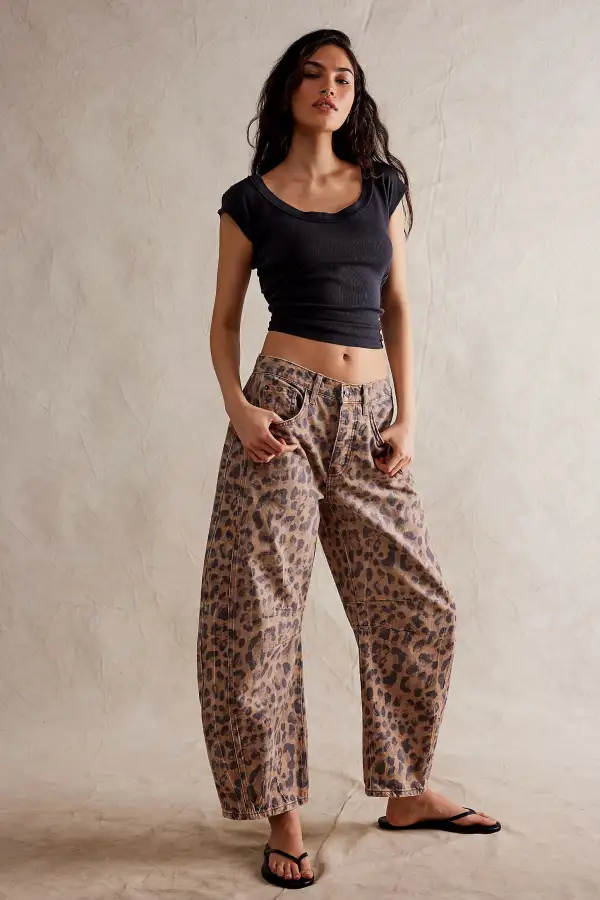 Luck Printed Mid Rise Barrel Jeans Sugar