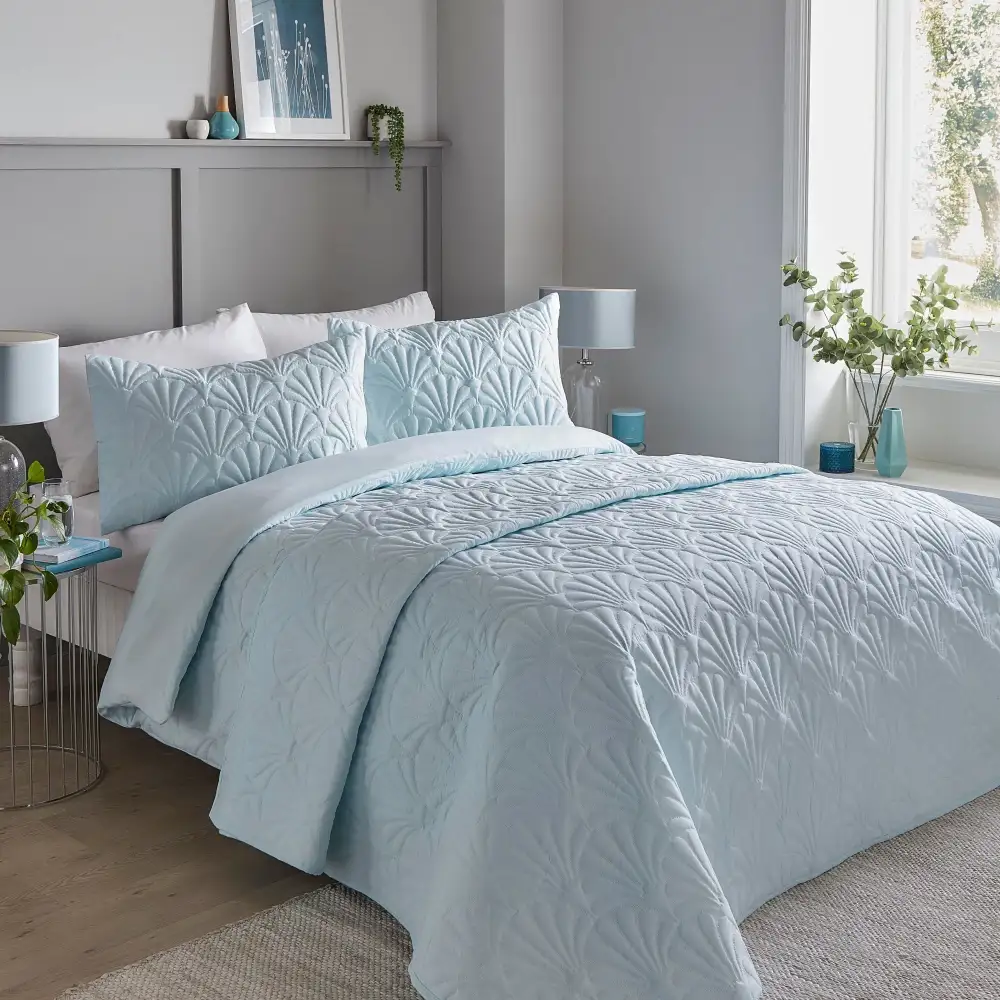 Calm Bedroom Reversible Plain Microfiber Duvet Cover Set