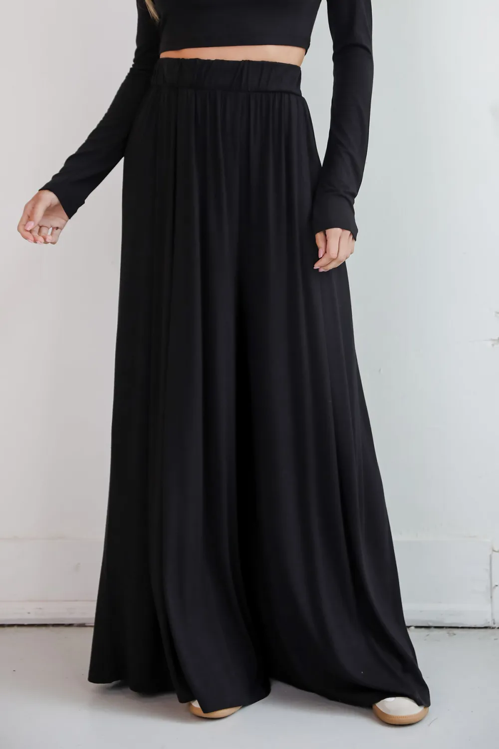 Black High-Waisted Wide Leg Pants