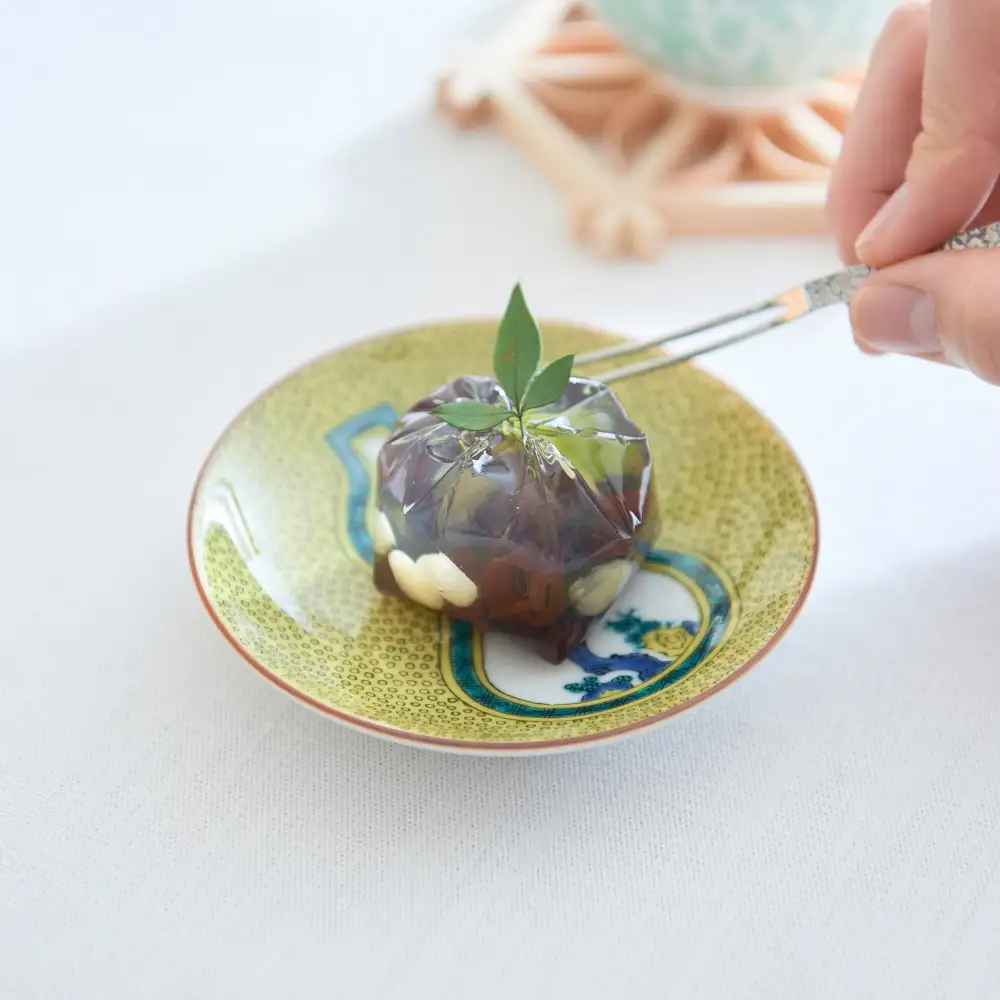 Pine Porcelain Sauce Plate