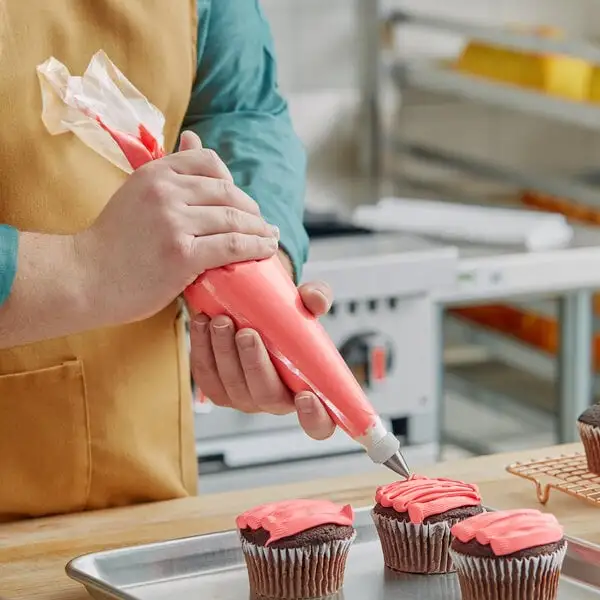 Space-Saving Disposable Pastry Bag