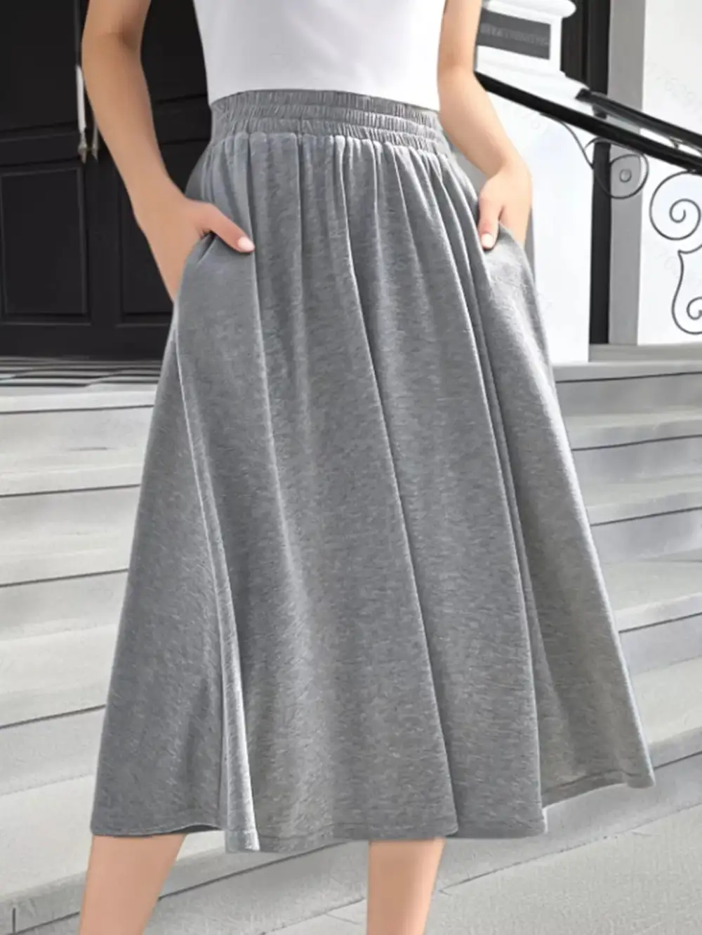Elastic Waist A-line Skirt with Pockets