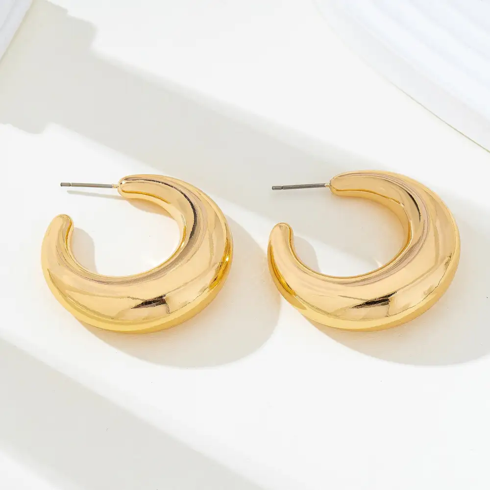 Tapered Tone Crescent Hoop arrings