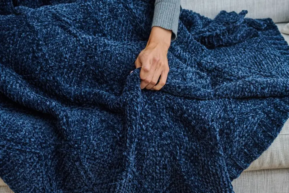 Textured Diamond Chenille Throw Blanket
