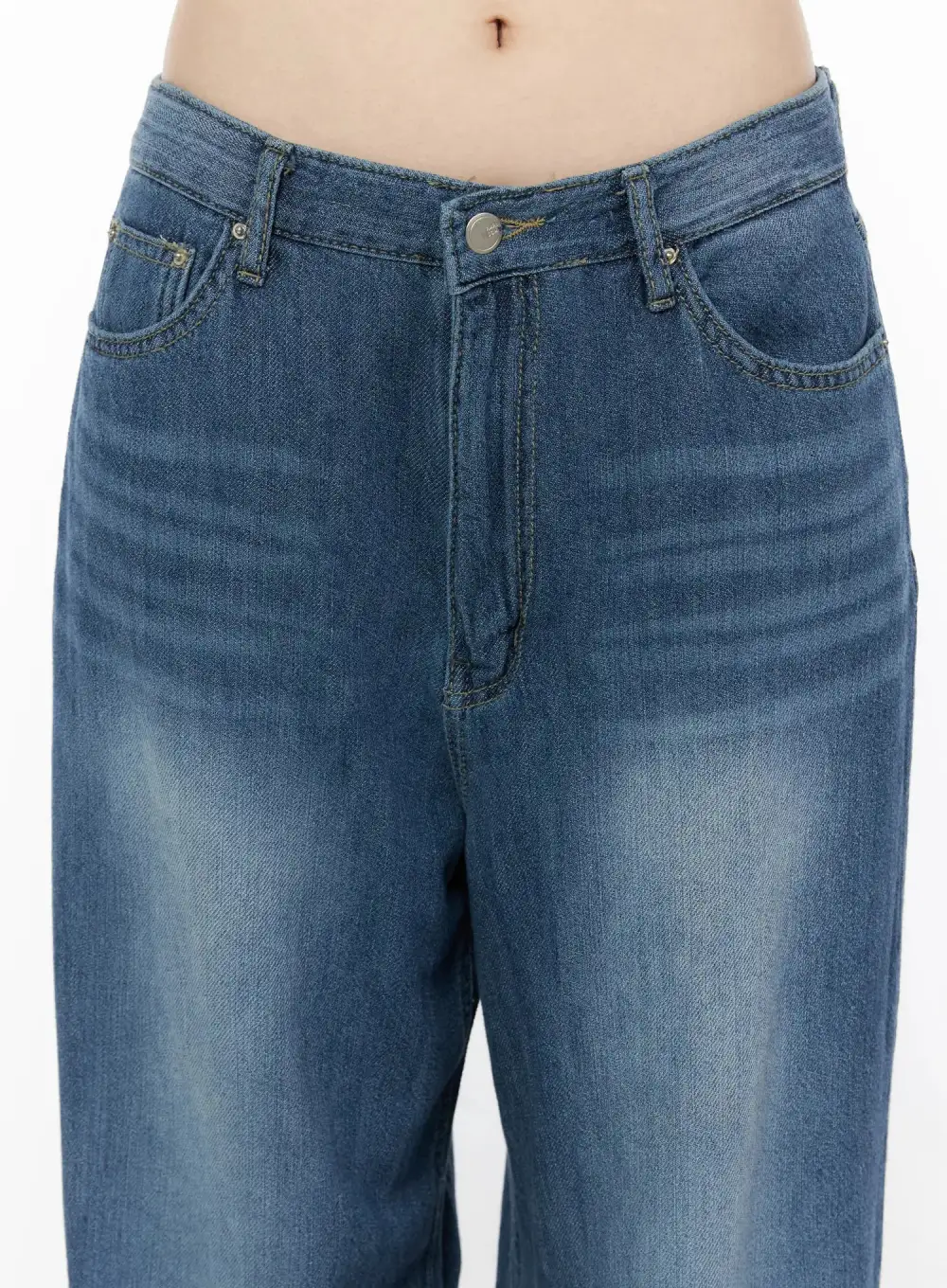 Wide-Fit Summer Jeans