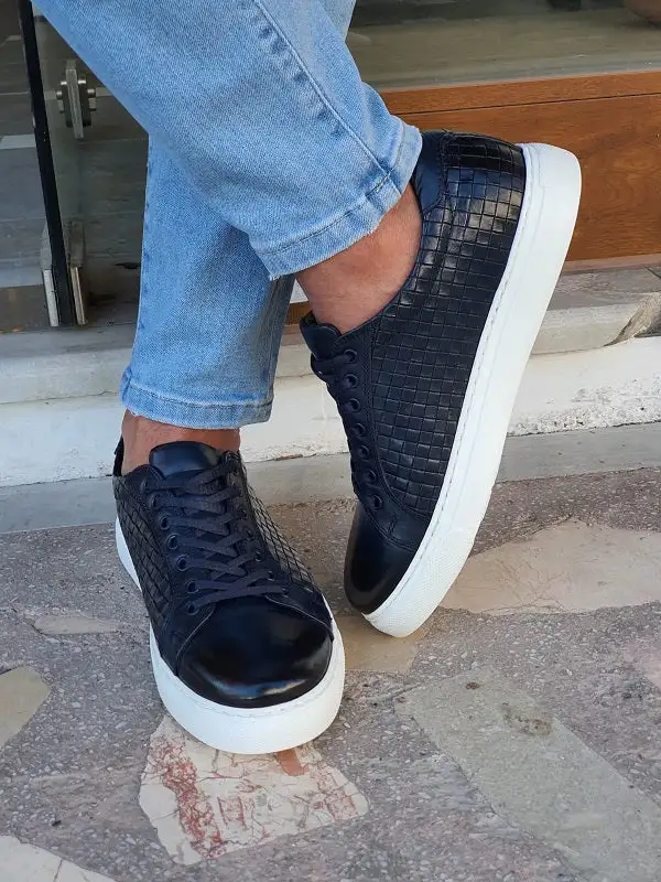 Leather Classic Low-Top Sneakers