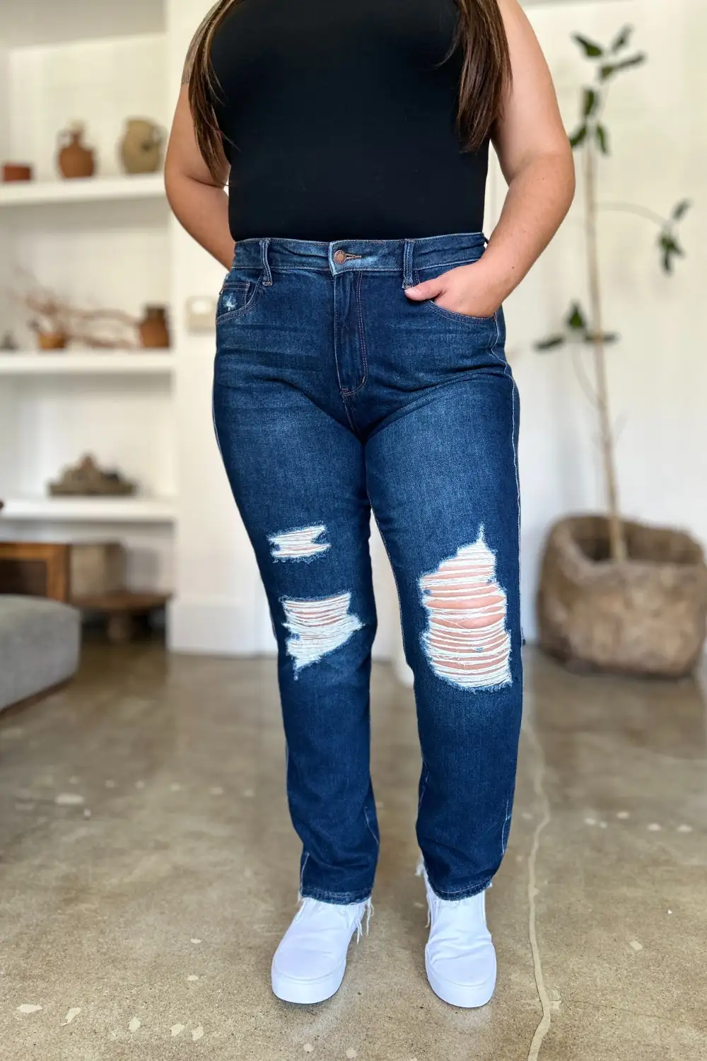 Comfort-Fit High Waist Jeans