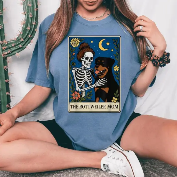 The Rottweiler Mom Tarot Card Women's Oversized Comfort T-Shirt