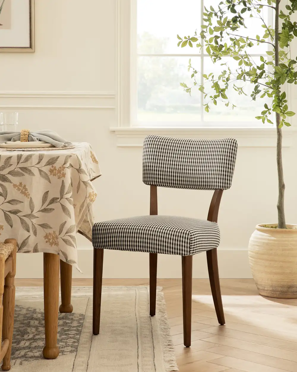 Upholstered Velvet Dining Chair