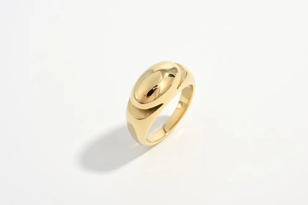 Oval Fashion Ring