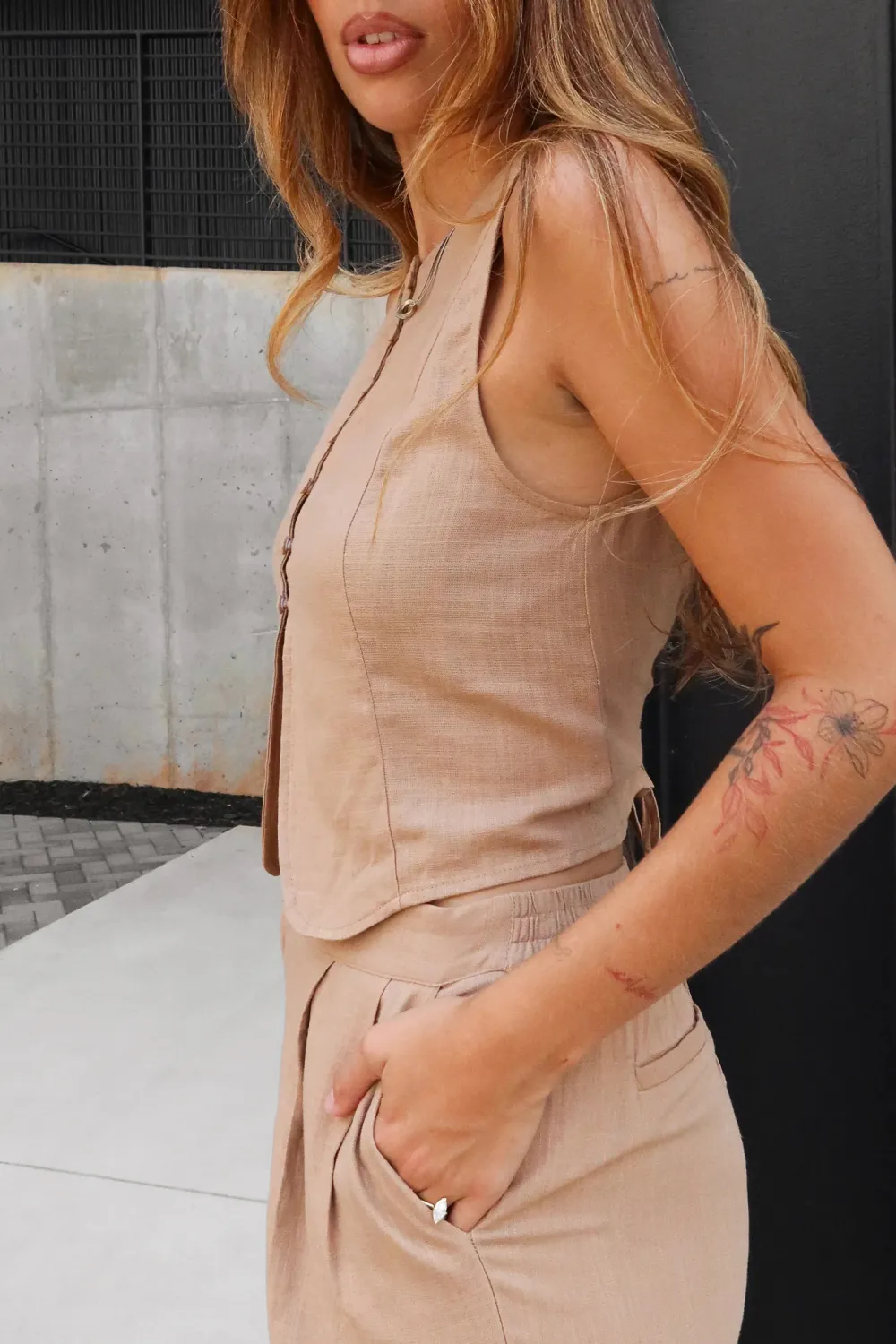 Back Lace-Up Vest