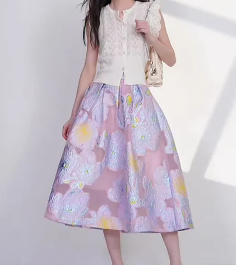 Roomy Travel Embroidered High Waist Skirt
