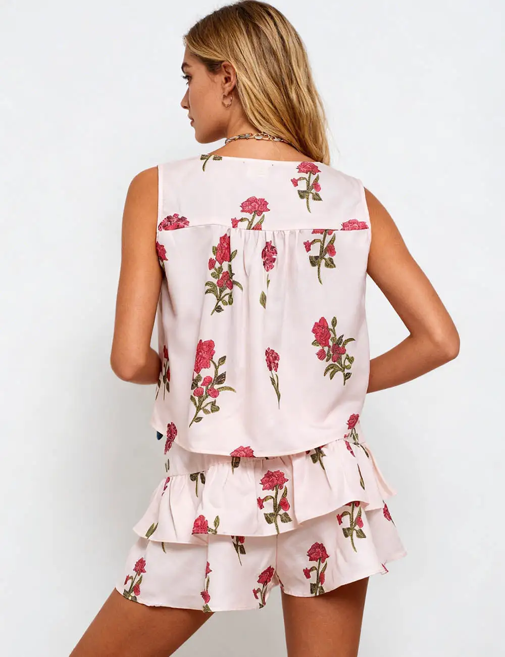 Tiered Ruffle Elastic Waist Shorts