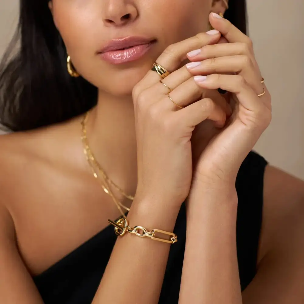 Glossy Bar Bracelet