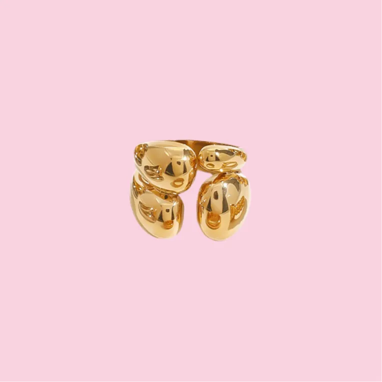 Classic Embrace Ring