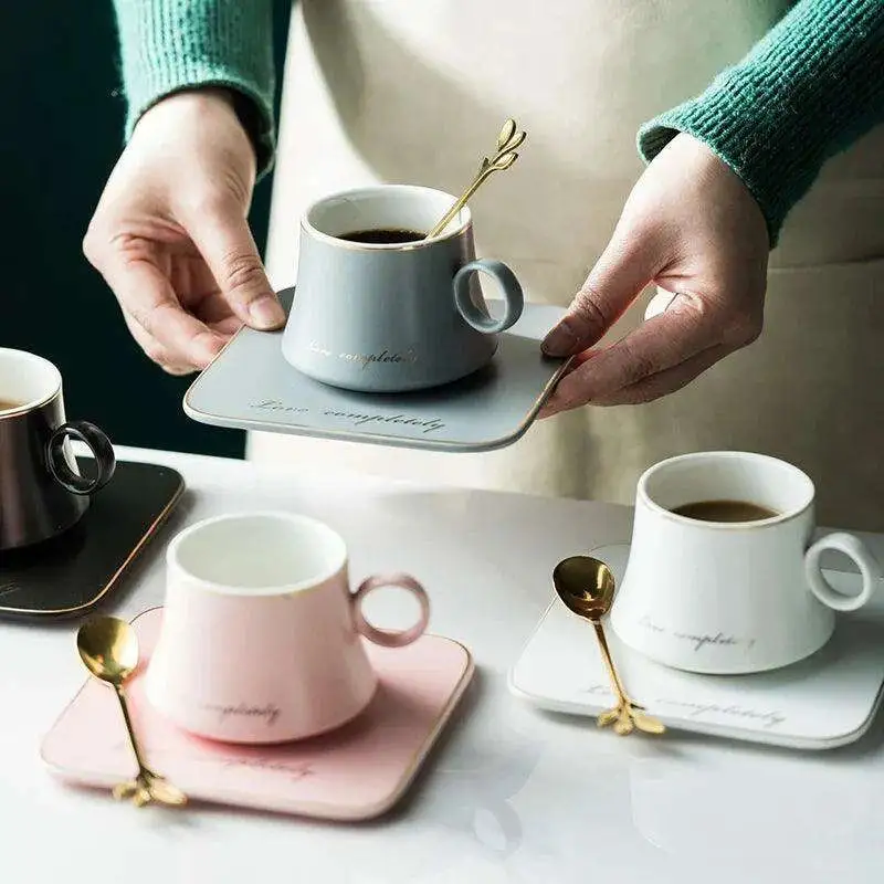 Porcelain Luxurious Cup Set Everyday