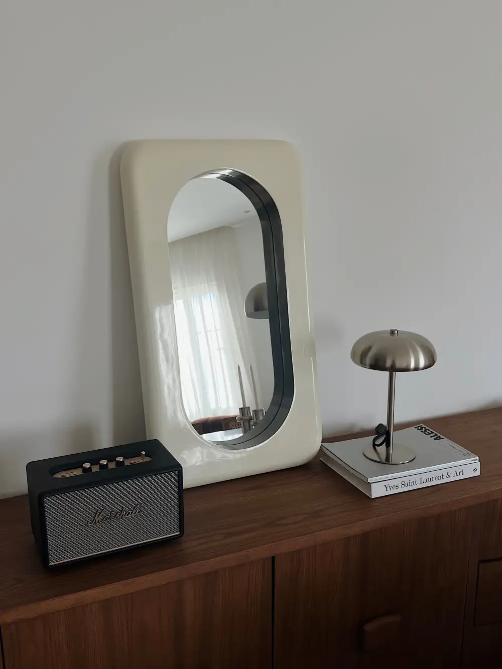 Rounded Lacquer Wall Mirror
