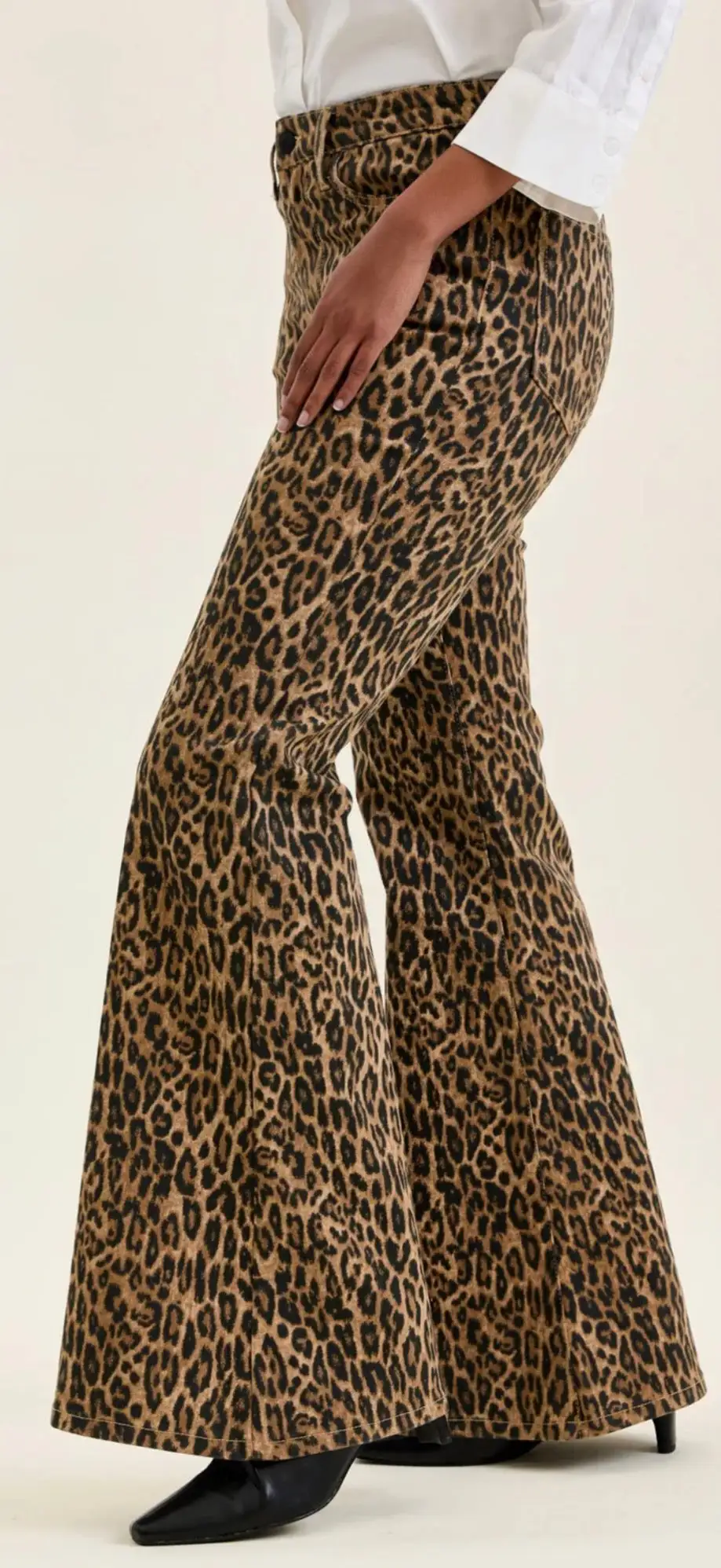 Structured Cotton Blend Flared Everyday Pants