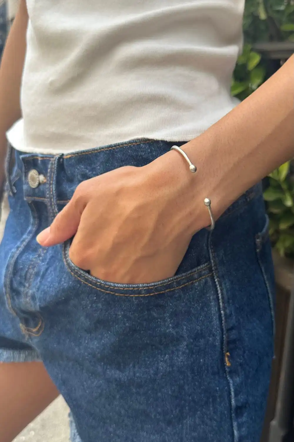 Rounded Metallic Bangle Bracelet