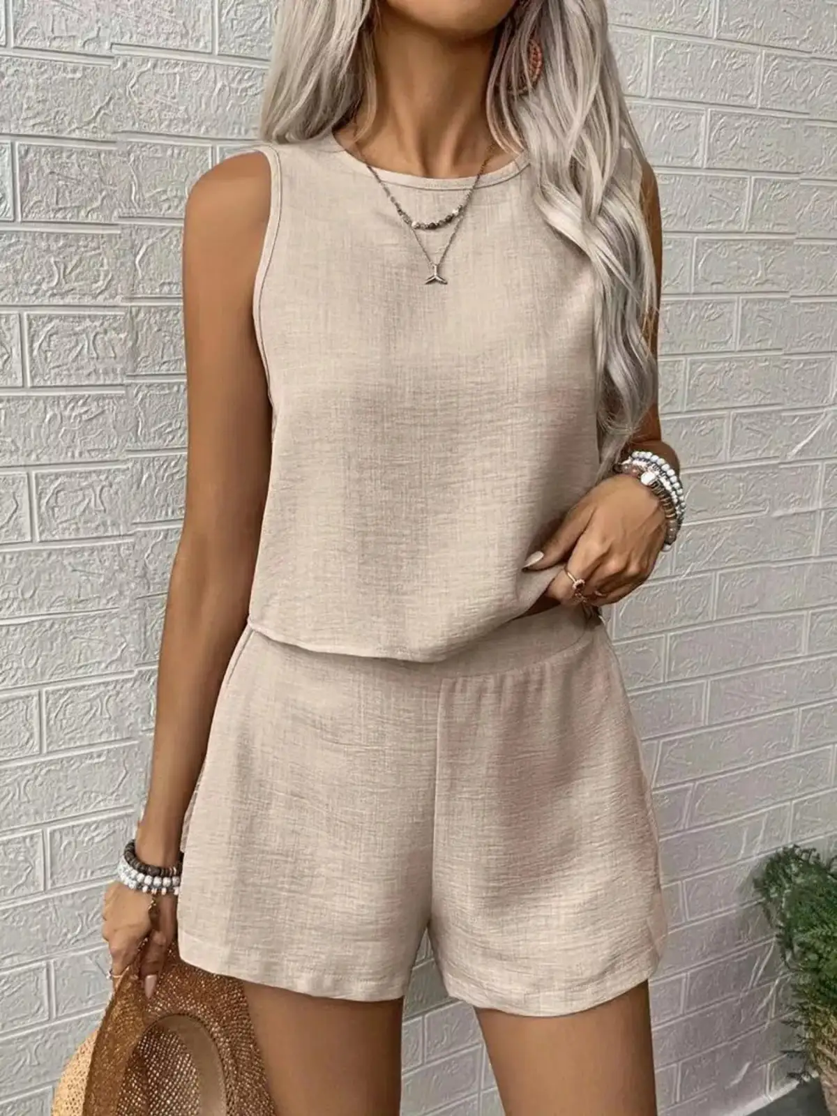 Round-Neck Lace Shorts Matching Set
