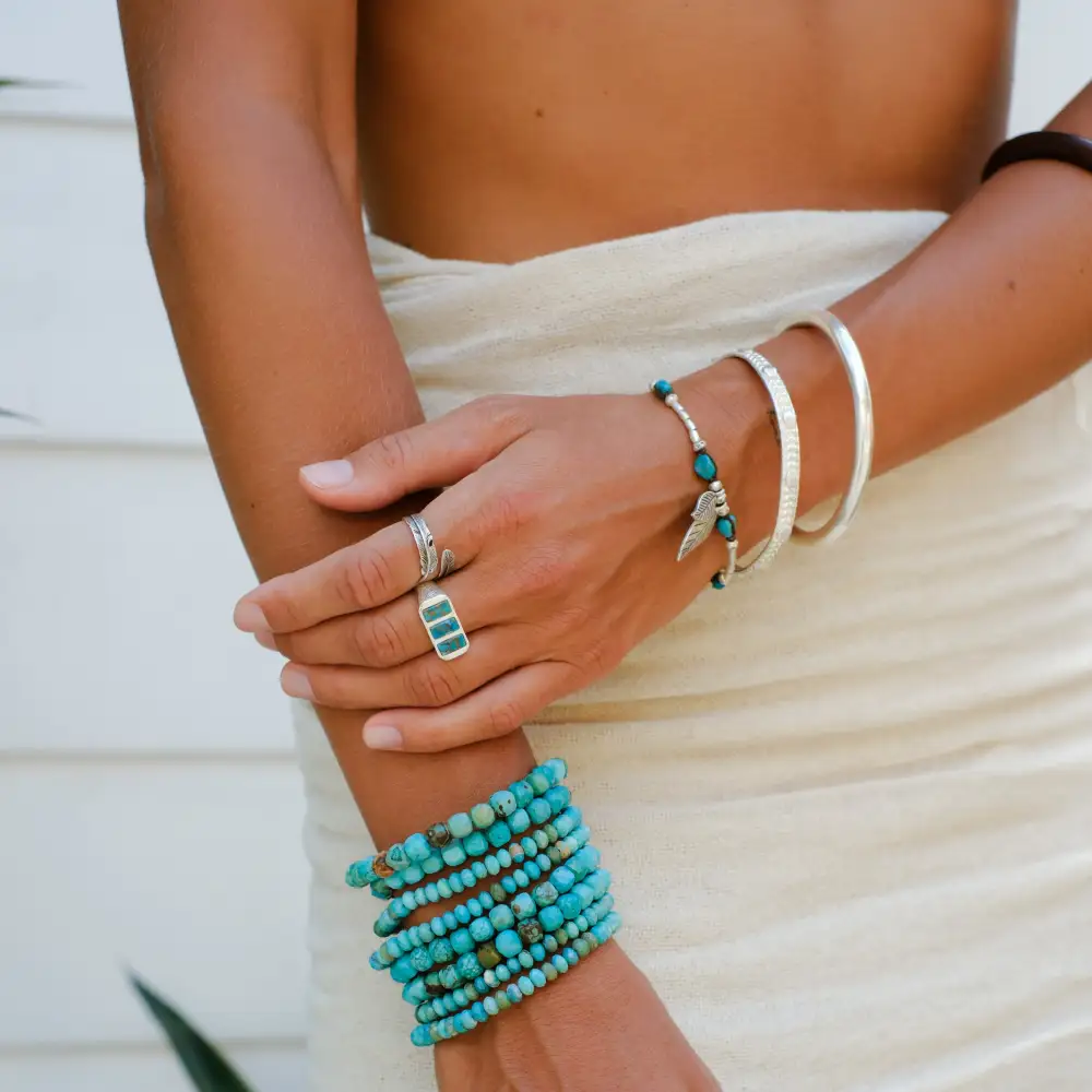 Shoreline Shell Detail Bangle