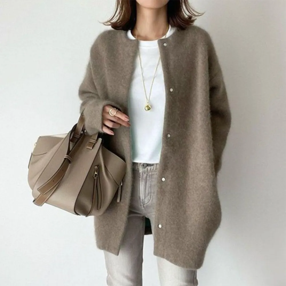 Clean Versatile Cardigan