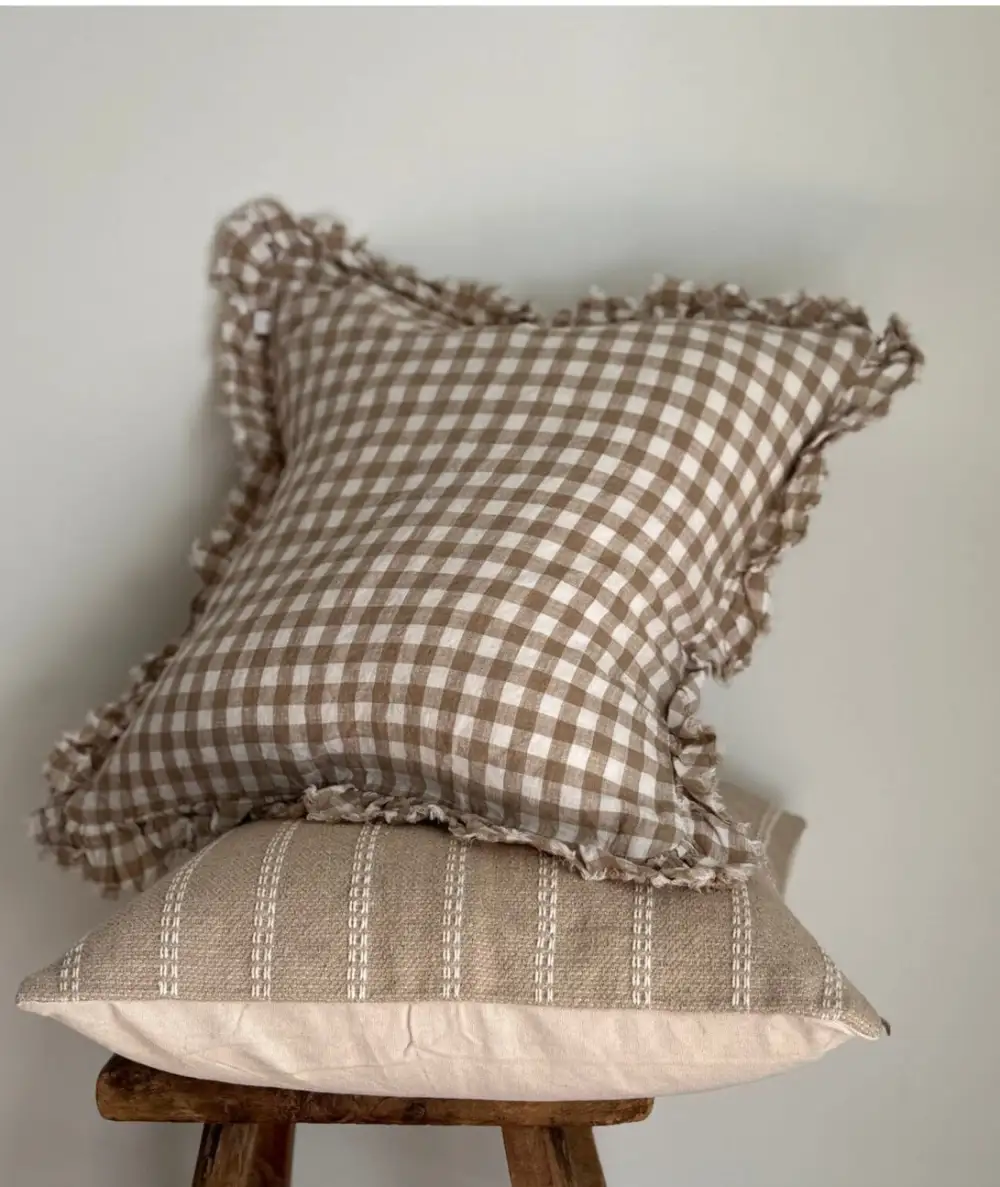 Gingham Ruffled-Edge Cushion Cover