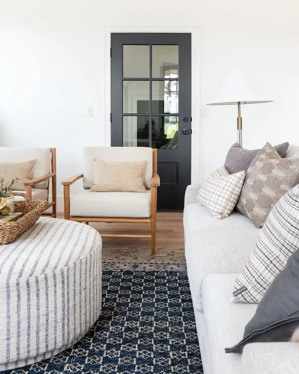 Refined Hand-Knotted Wool Area Rug
