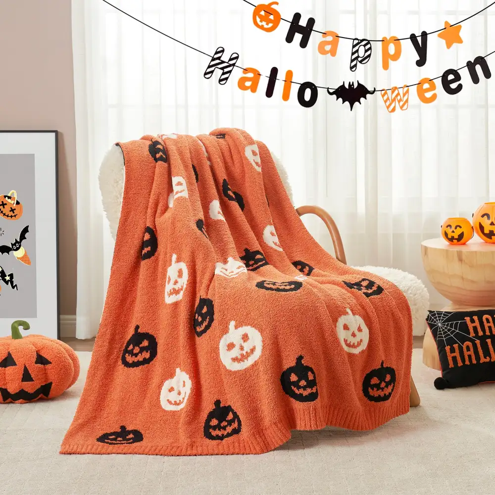 Pumpkin-Motif Bat-Motif Reversible Throw Blanket