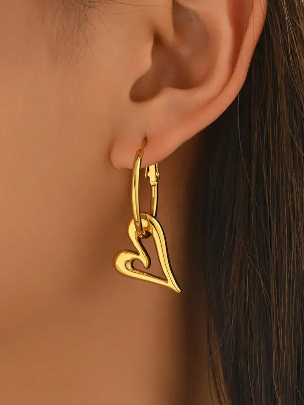 Minimal Artisan-Inspired Accent Earrings
