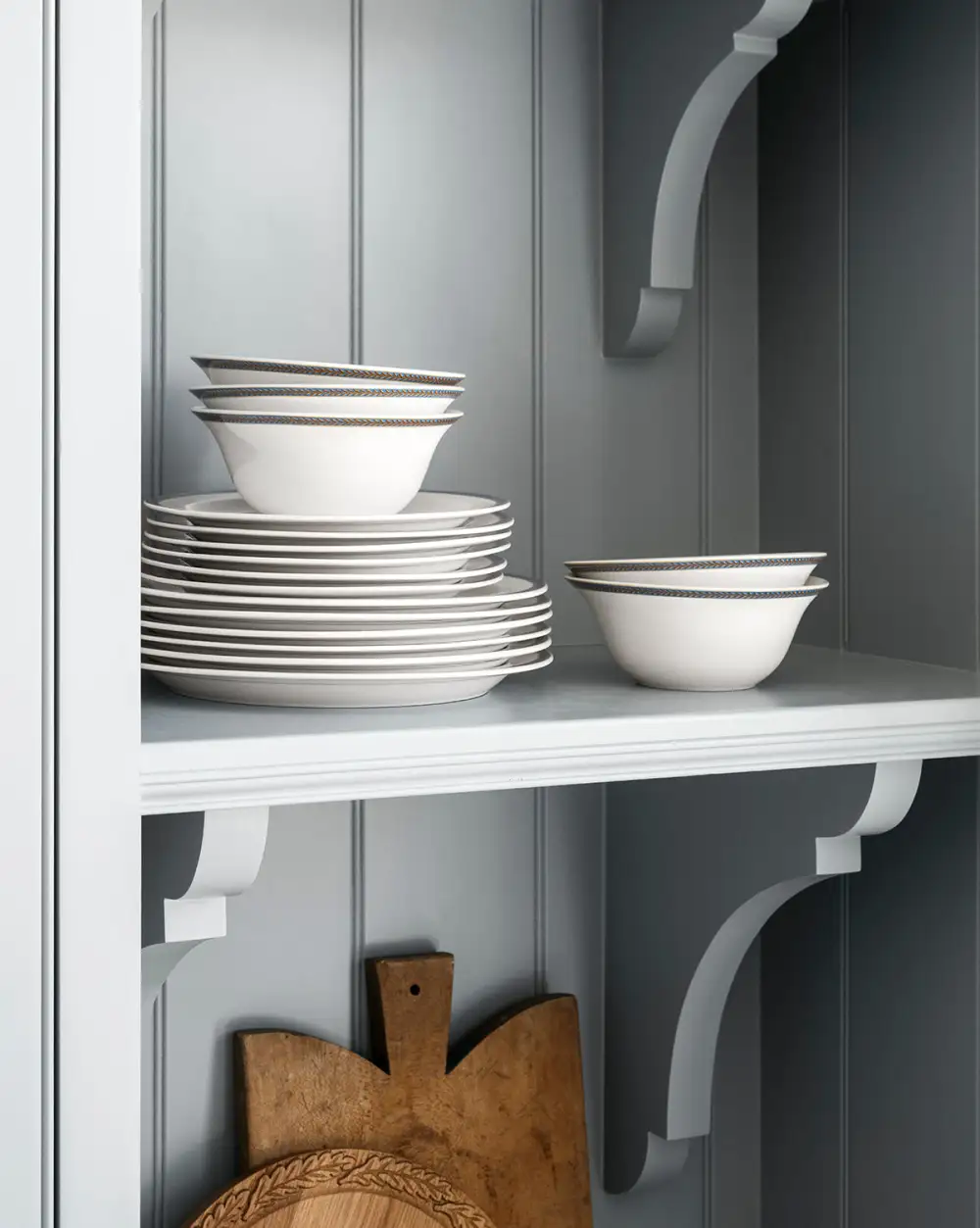 Leaf-Detail Porcelain Bowl Set