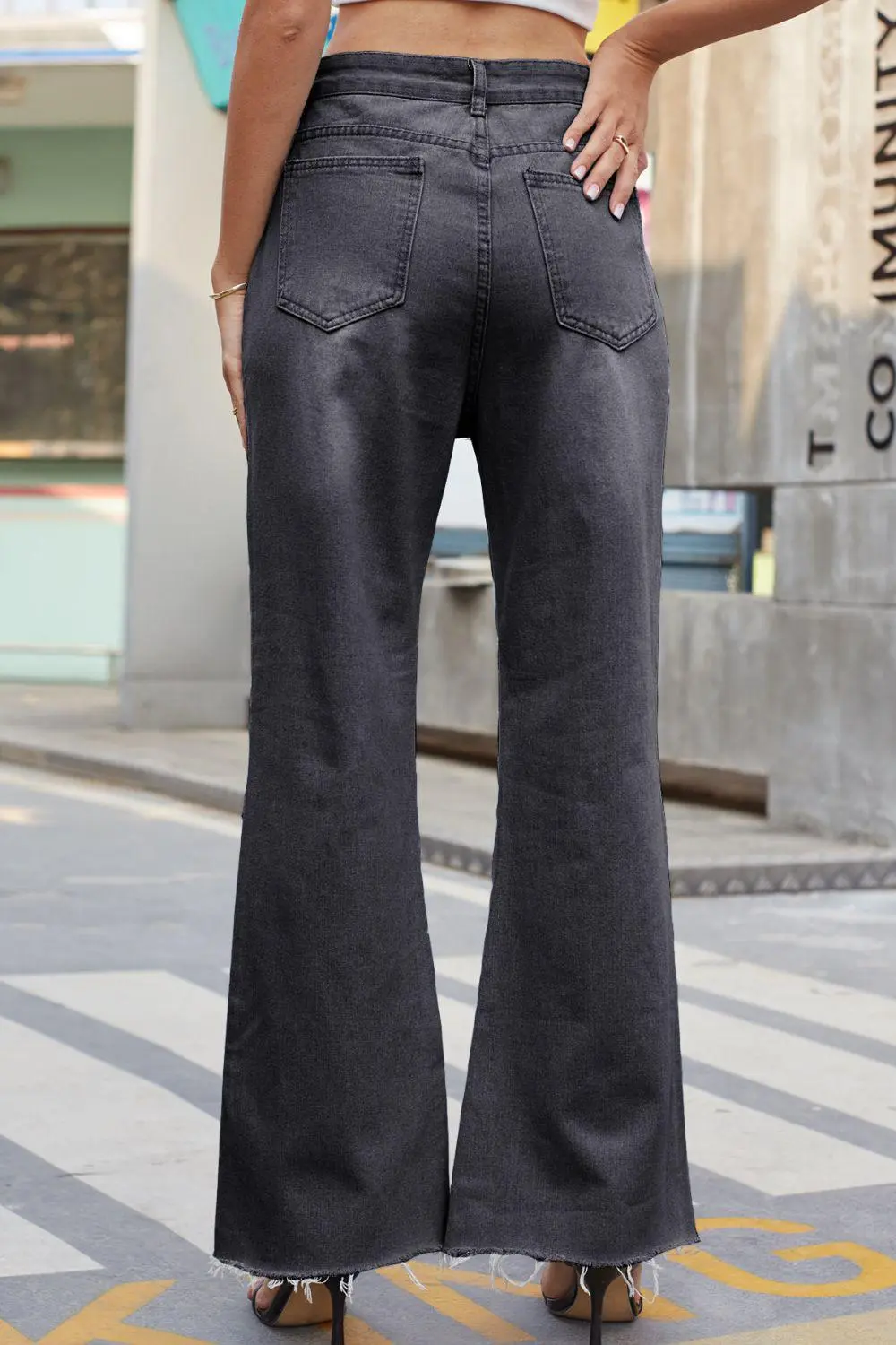 Distressed Buttoned Loose Fit Detail Denim Jeans