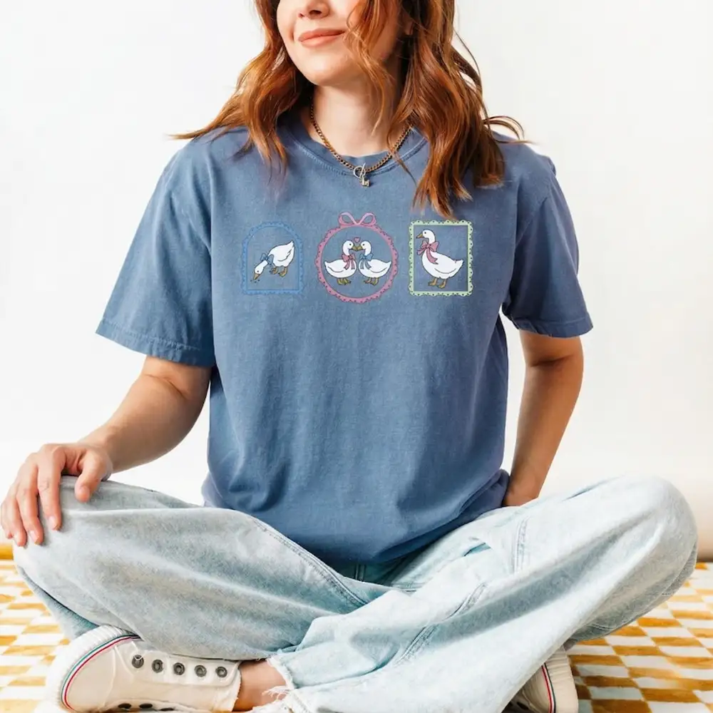 Bowtie Goose Graphic Top