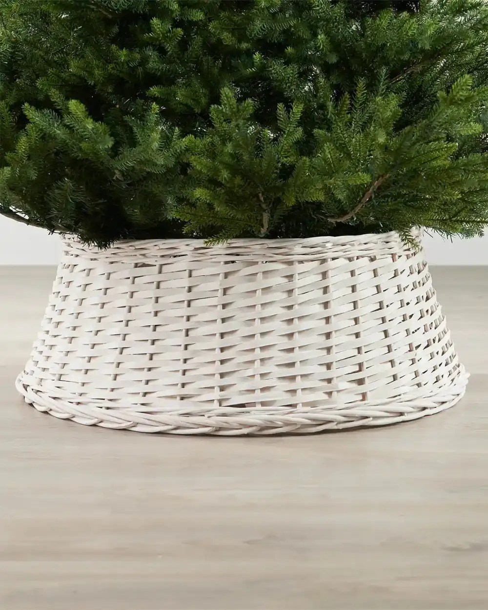 Hand-Woven Wicker Tree Collar