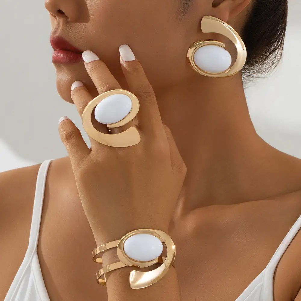 Retro Gemstone Jewelry Set