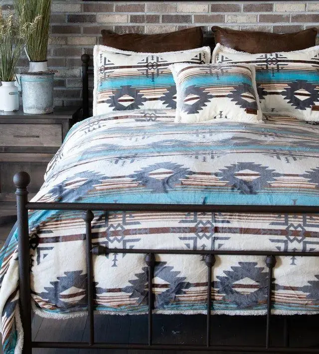 Geometric Sherpa Comforter Set