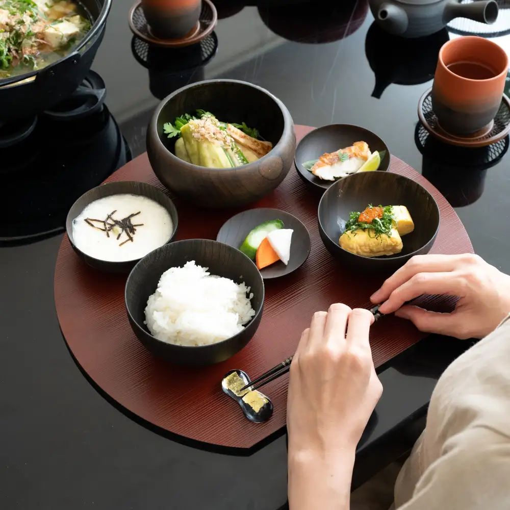 Lacquered Lacquer Nested Bowl Set