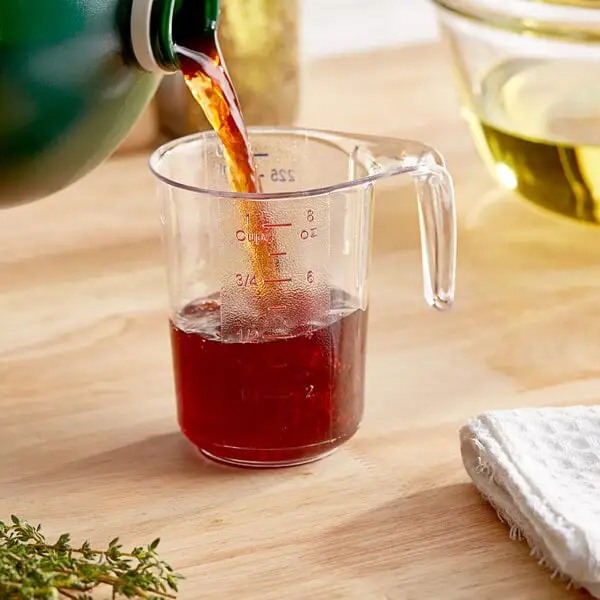 Compact Plastic Measuring Cup