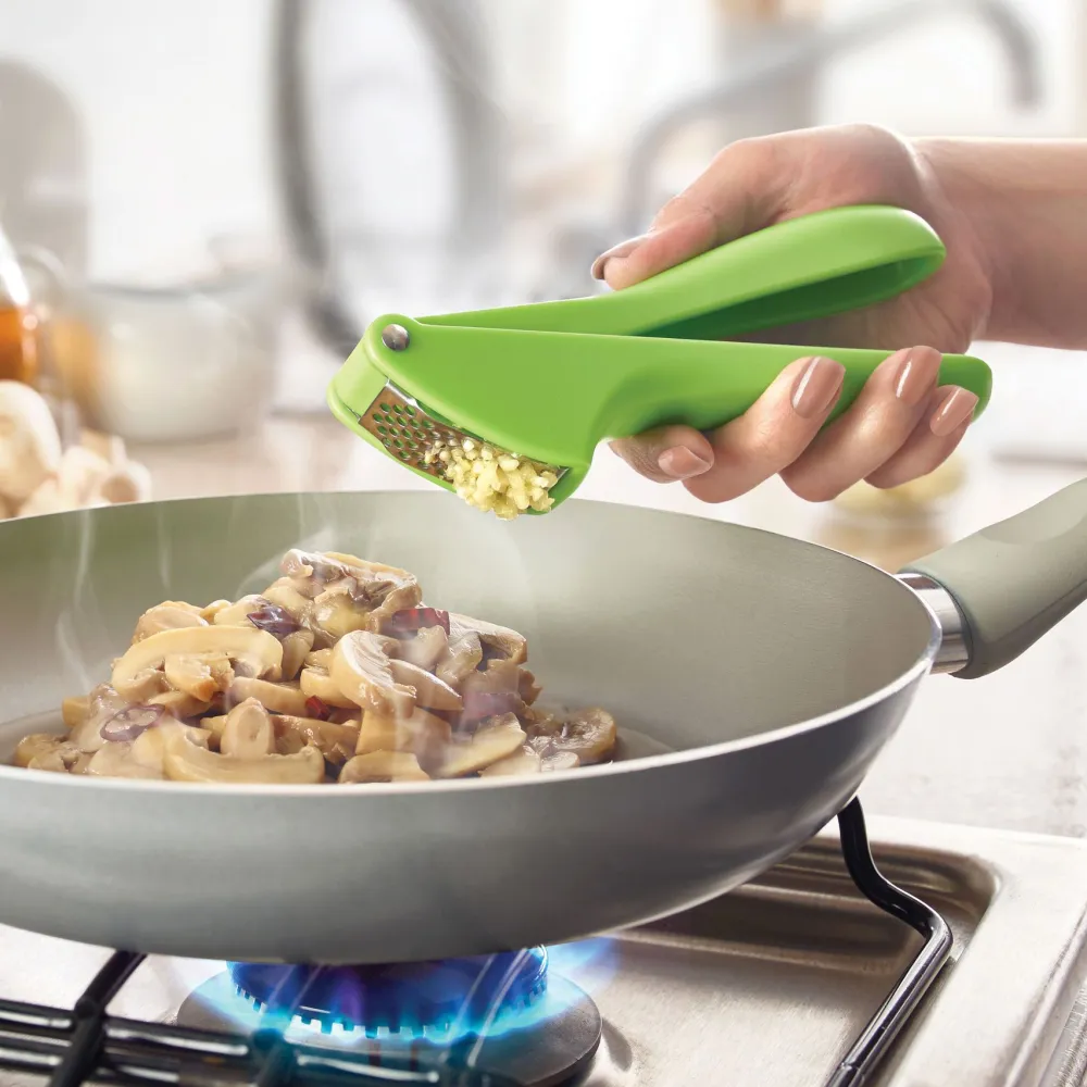 Handheld Garlic Press