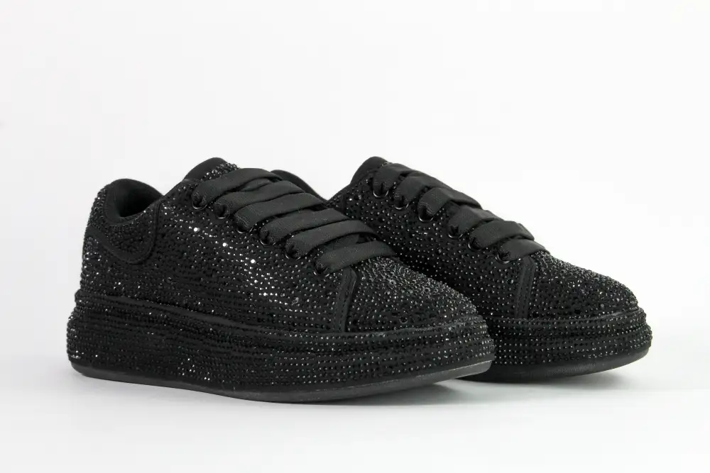 DOLLY | BLACK