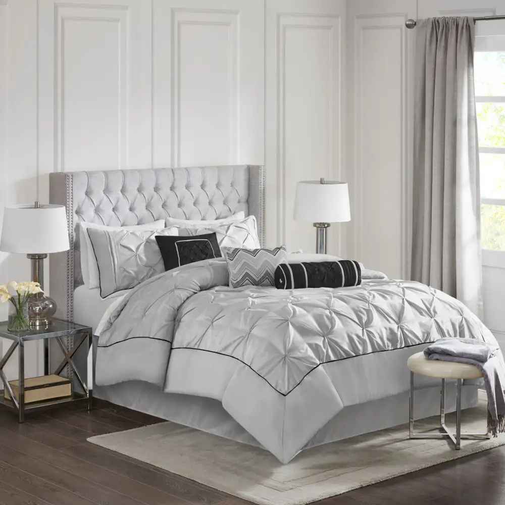 Everyday Modern Tufted Comforter Bedding Set