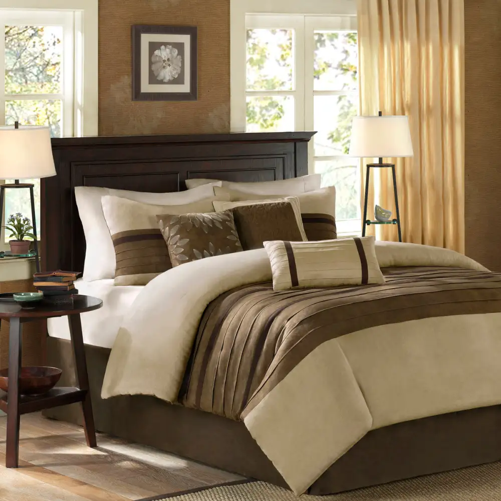 Contemporary Polyester Embroidered Comforter Bedding Set