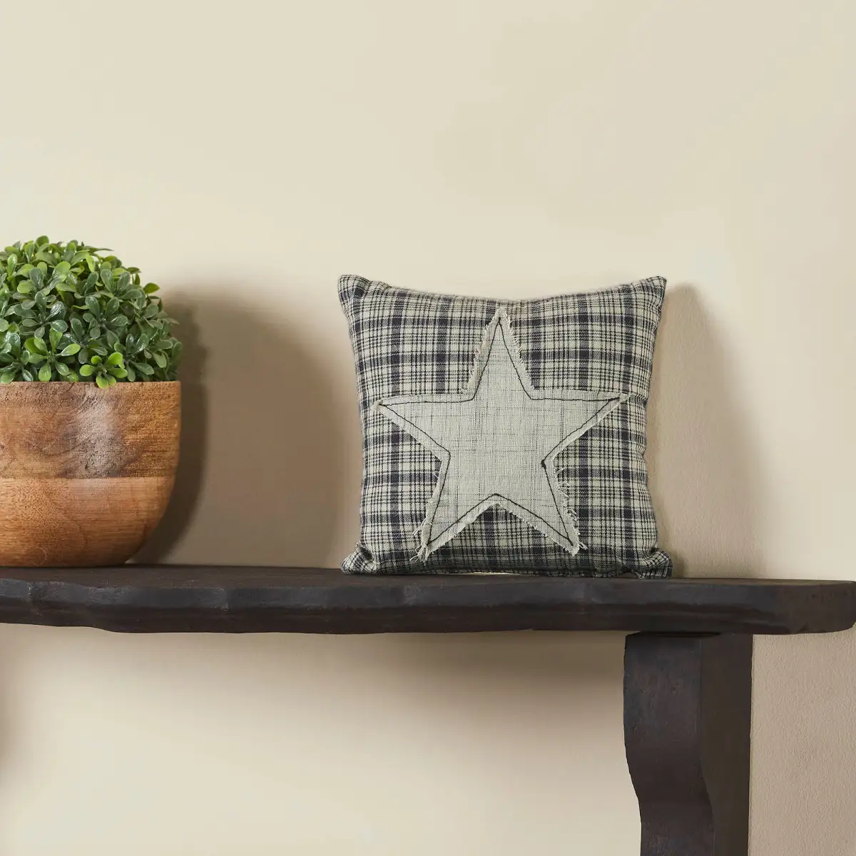 Decorative Applique Decorative Accent Pillow