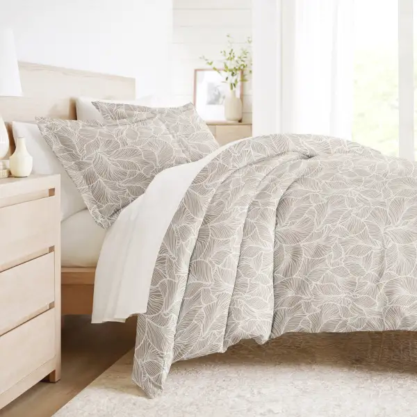 Linear Leaves Pattern Duvet Cover Set