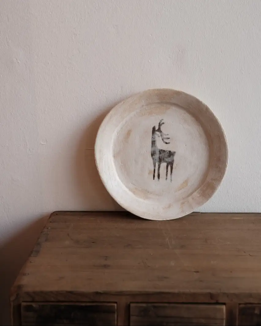 Deer Drawing Plate